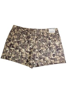 New York & Company camo green floral midrise shorts Size 16 NWT